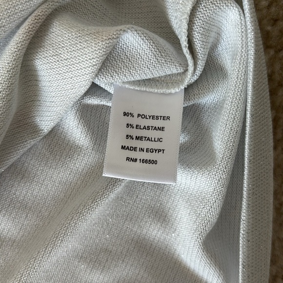 NWT Colorful Parrot Graphic T-Shirt - Picture 6 of 8